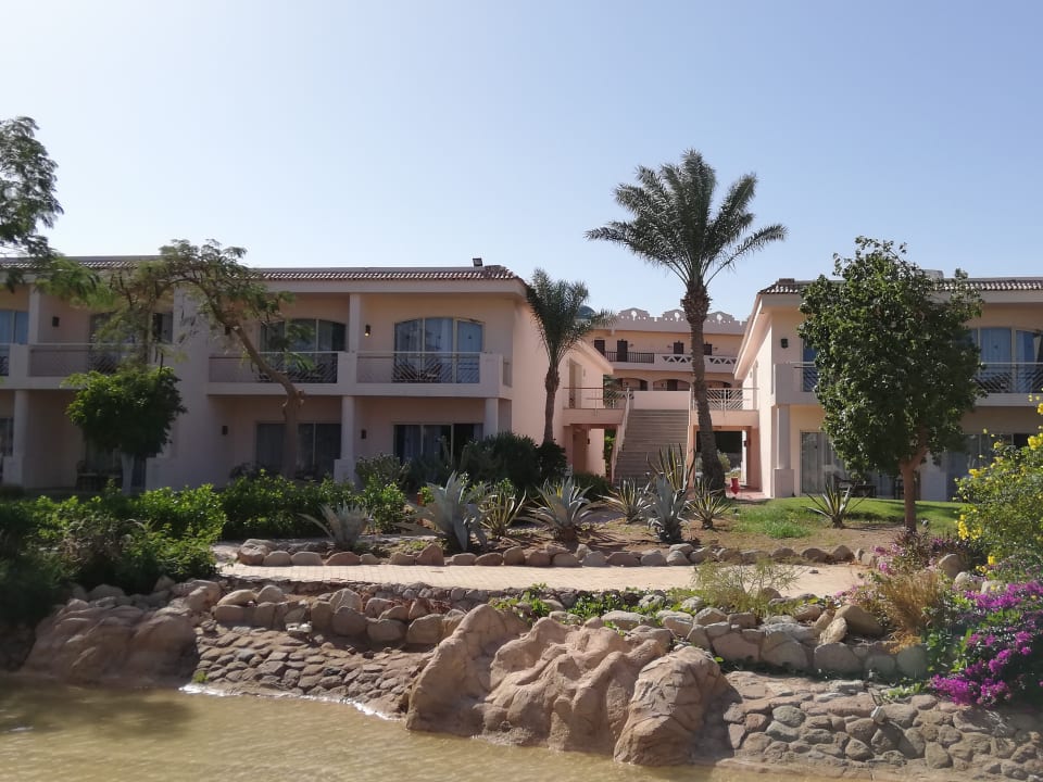 Gartenanlage Parrotel Beach Resort