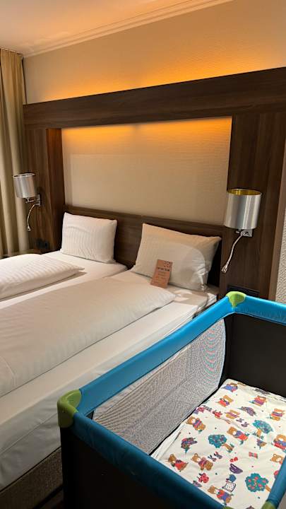 Zimmer Flemings Hotel Frankfurt Main-Riverside