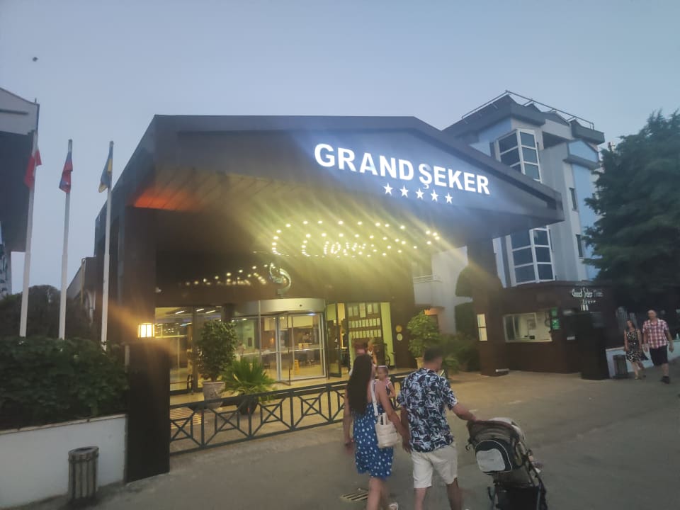 Lobby Grand Seker Hotel