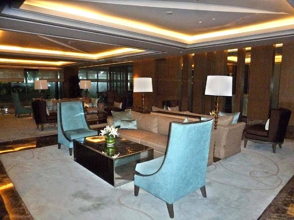 Lobby+Rezeption, Hotel Tower The Leela Ambience Convention Hotel Delhi