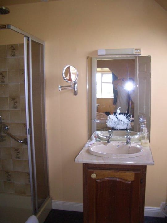 Bad B&B Glendine Irish Home