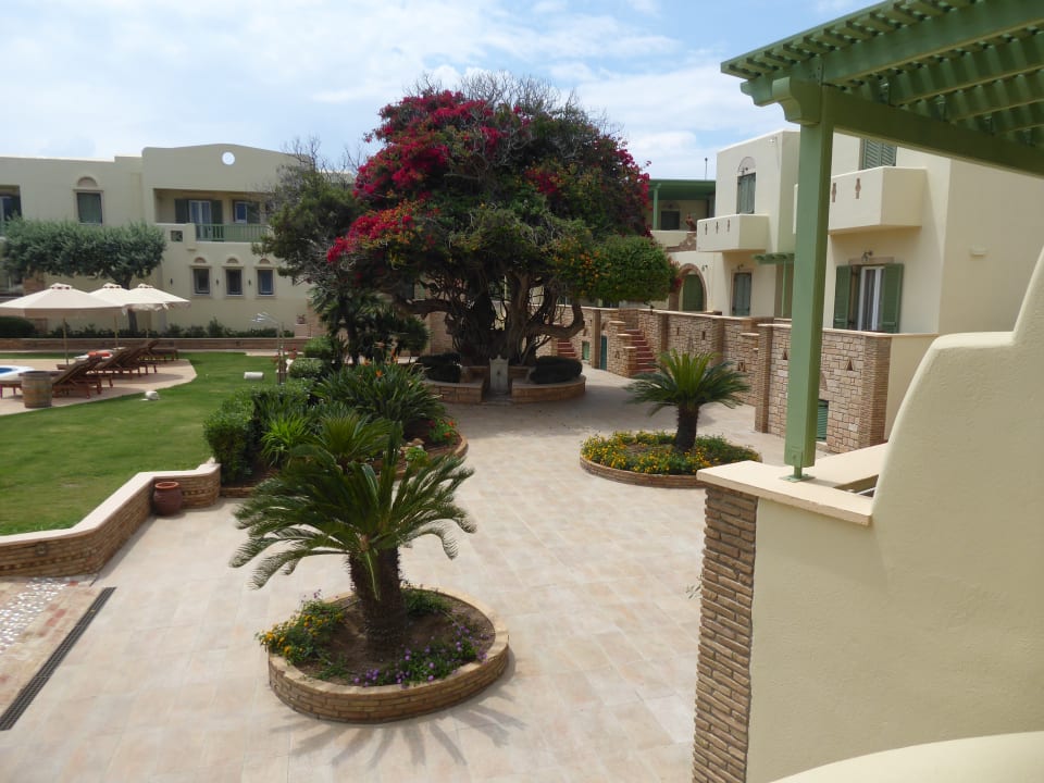 Außenansicht Hotel Finikas