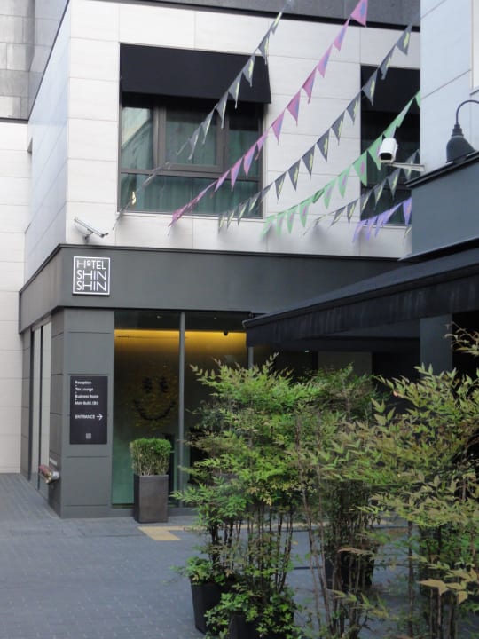 Eingang Shinshin Hotel Myeongdong