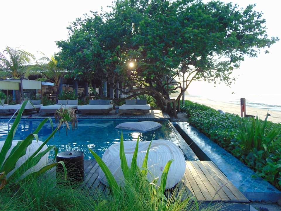 Pool Amber Lombok Beach Resort
