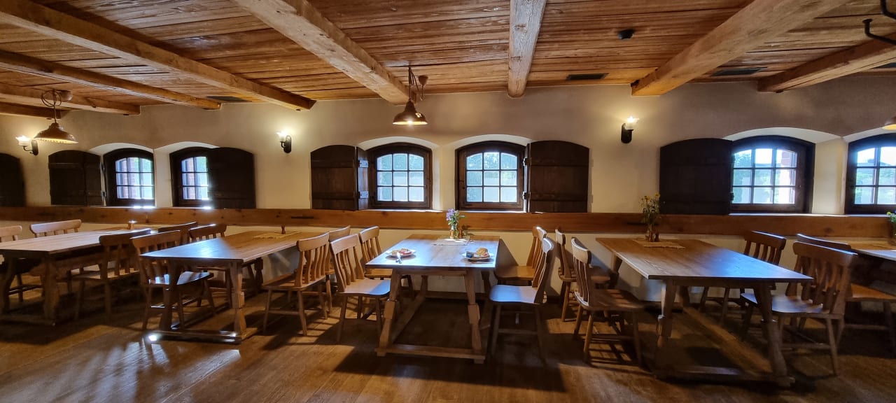 Gastro Pałac i Folwark Galiny