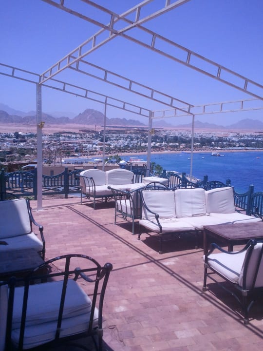 Die BAR The Regnum Halomy Hotel