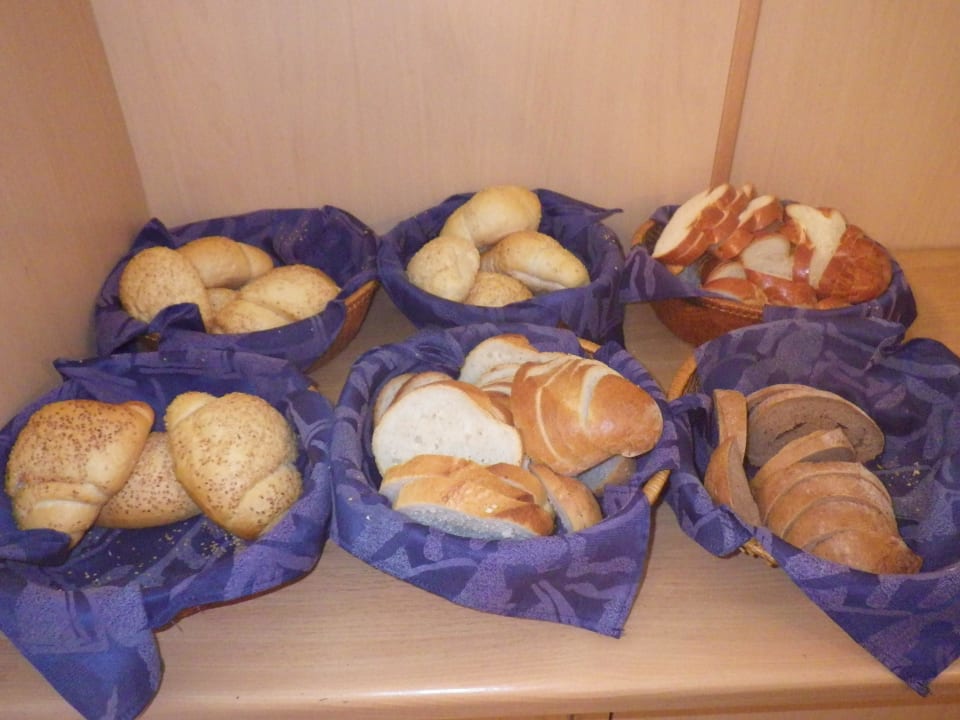 Frühstück Hotel Holiday