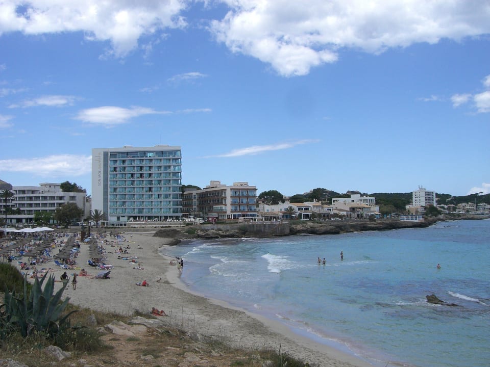 Hotel, Strand und Promenade Son Moll Sentits Hotel & Spa
