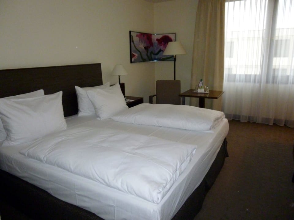 Doppelzimmer Ramada Nürnberg Parkhotel