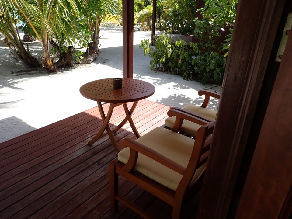 Zimmer Filitheyo Island Resort