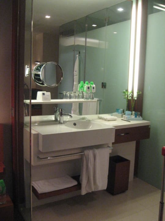 Badezimmer im Novotel Citygate Novotel Citygate Hong Kong