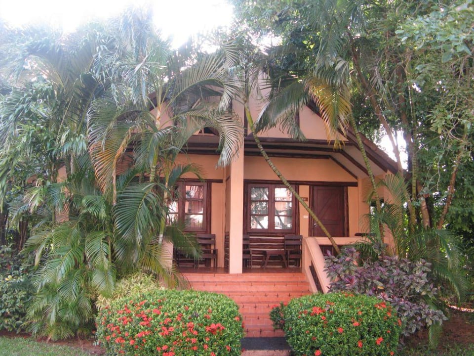 Бунгало Botany Beach Resort