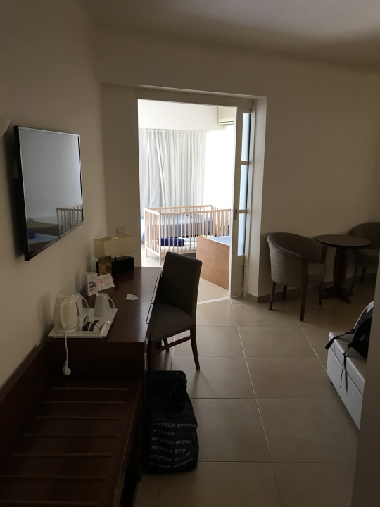 Zimmer Apollonia Beach Resort & Spa