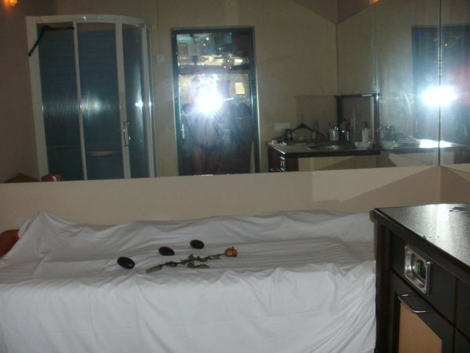 Eins von zwei Massageräume im Wellnessbereich Bull Dorado Beach & Spa