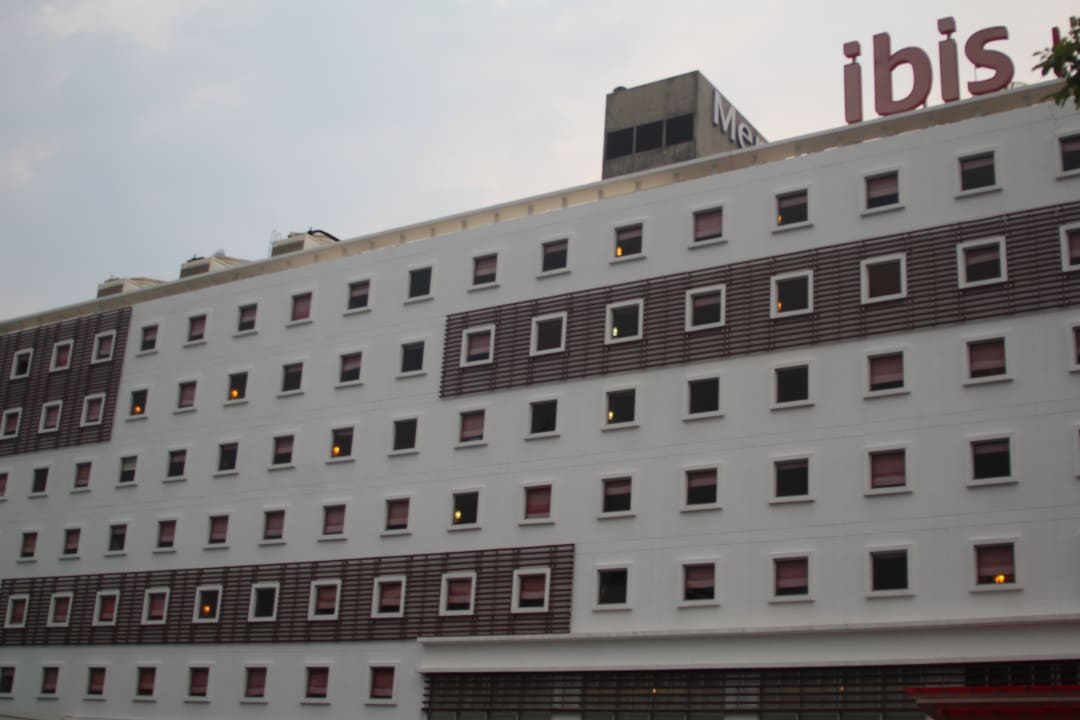 Außenansicht Ibis Pattaya Hotel