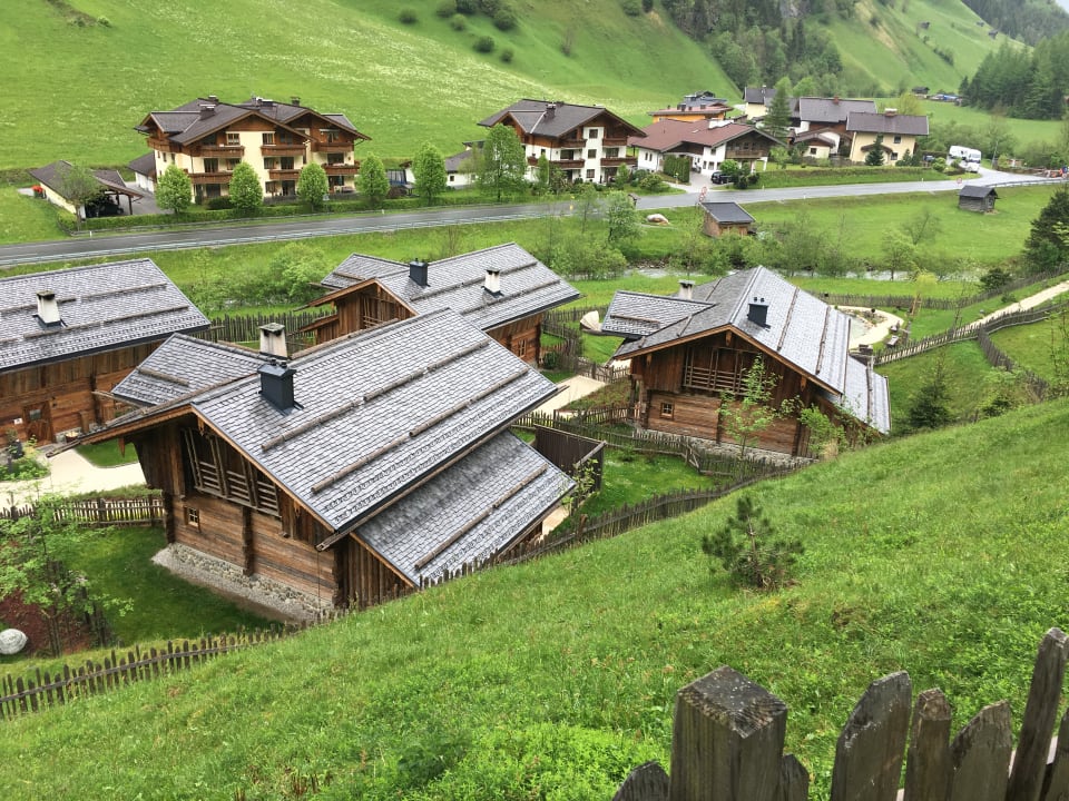 Außenansicht Chaletdorf Auszeit