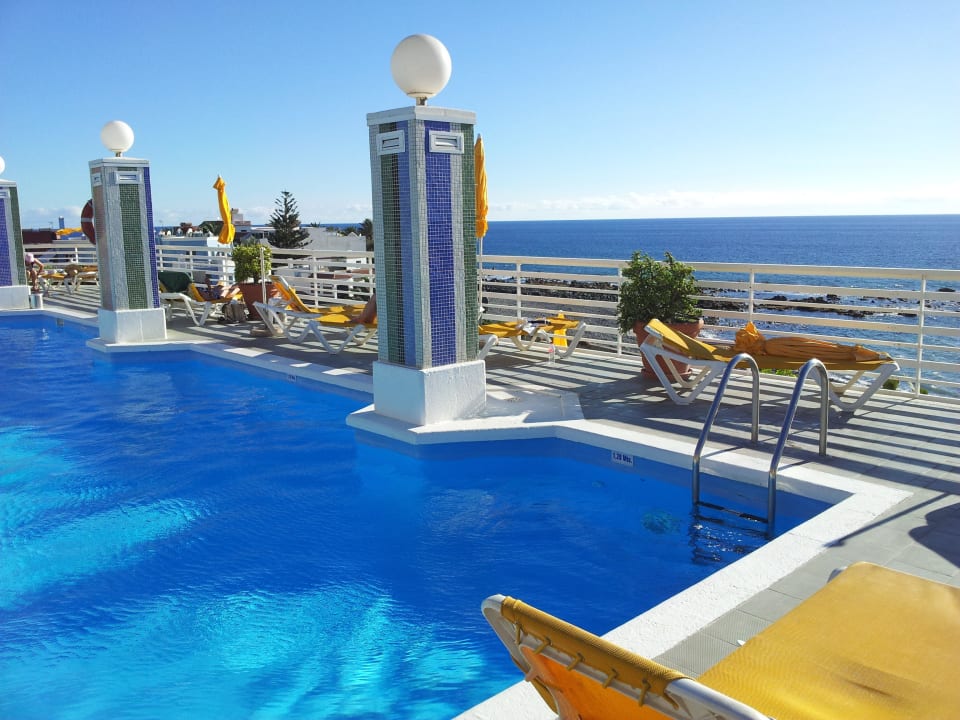 Pool mit Blick aufs Meer Hotel Gran Rey