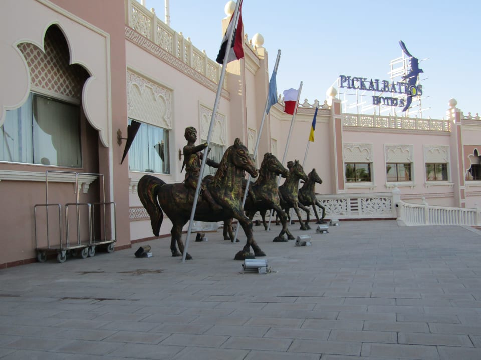 Außenansicht Pickalbatros Palace Resort