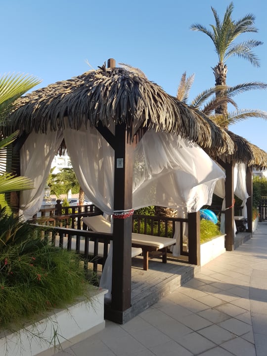 Sonstiges Well Palace Side