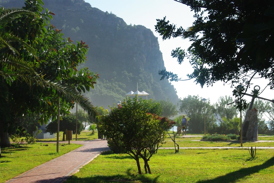 Blick zum Burgberg Hotel Aslan City Kleopatra