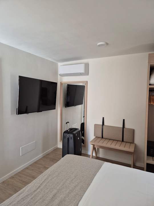 Zimmer HL Miraflor Suites Hotel