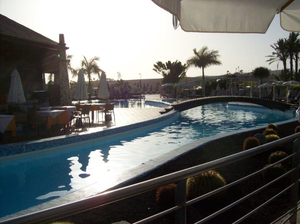 Länglicher Pool H10 Playa Meloneras Horizons Collection