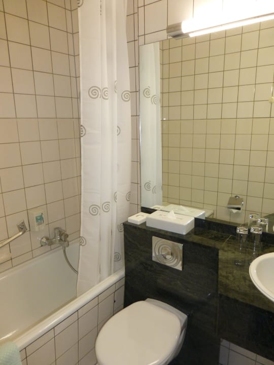 Bad/Dusche DZ Standard Landhotel Der Schwallenhof