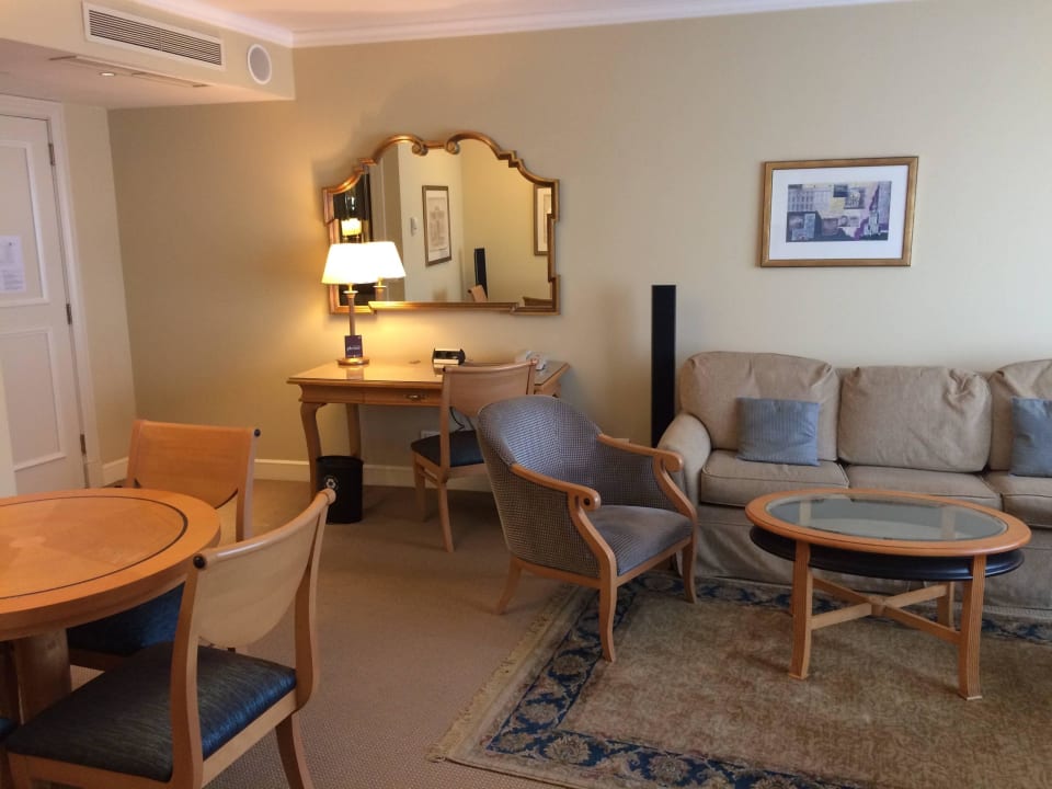 Deluxe  suite Sheraton Warsaw Hotel