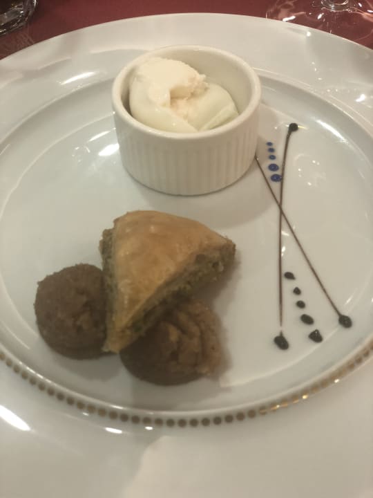 Gastro Sherwood Exclusive Lara