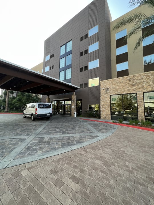 Lobby SunCoast Hotel Anaheim, Tapestry Collection by Hilton