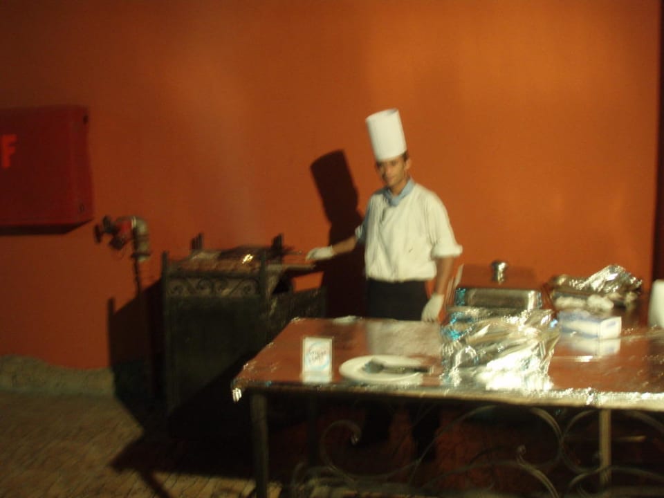 Koch im marokkanischen Restaurant Pickalbatros Alf Leila Wa Leila Resort - Neverland Hurghada