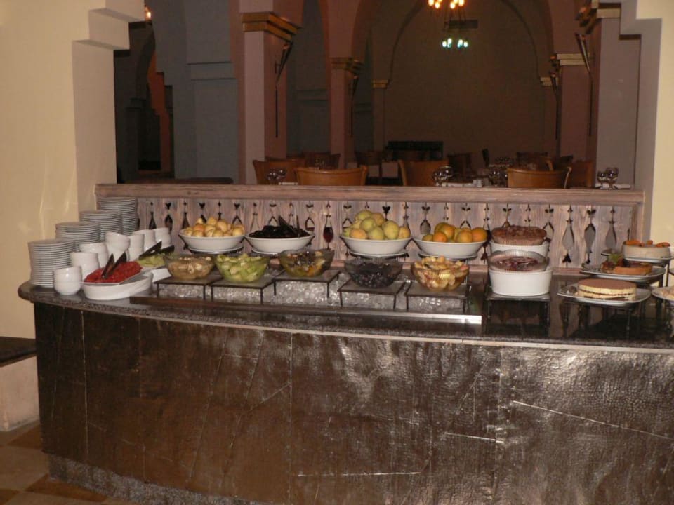 viel gesundes Obst Radisson Blu Resort, El Quseir