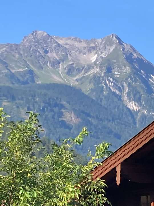 Ausblick Apartments Alpinschlössl Mayrhofen im Zillertal