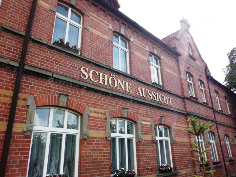 Außenansicht Hotel Schöne Aussicht
