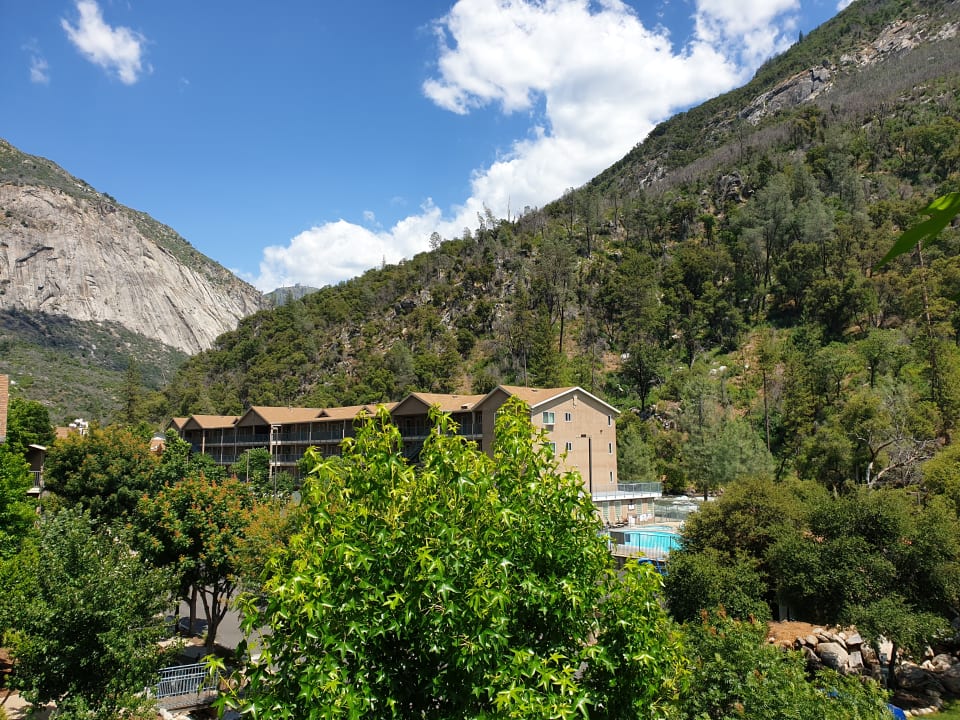 Außenansicht Hotel Yosemite View Lodge