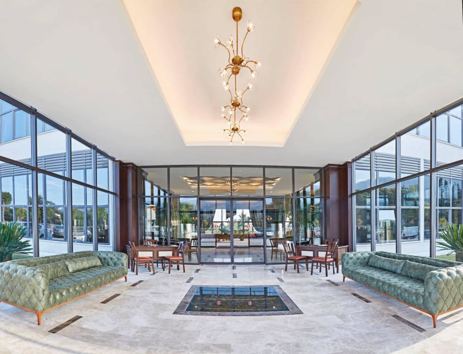Eingangsbereich Ramada Resort by Wyndham Kazdaglari Thermal and Spa
