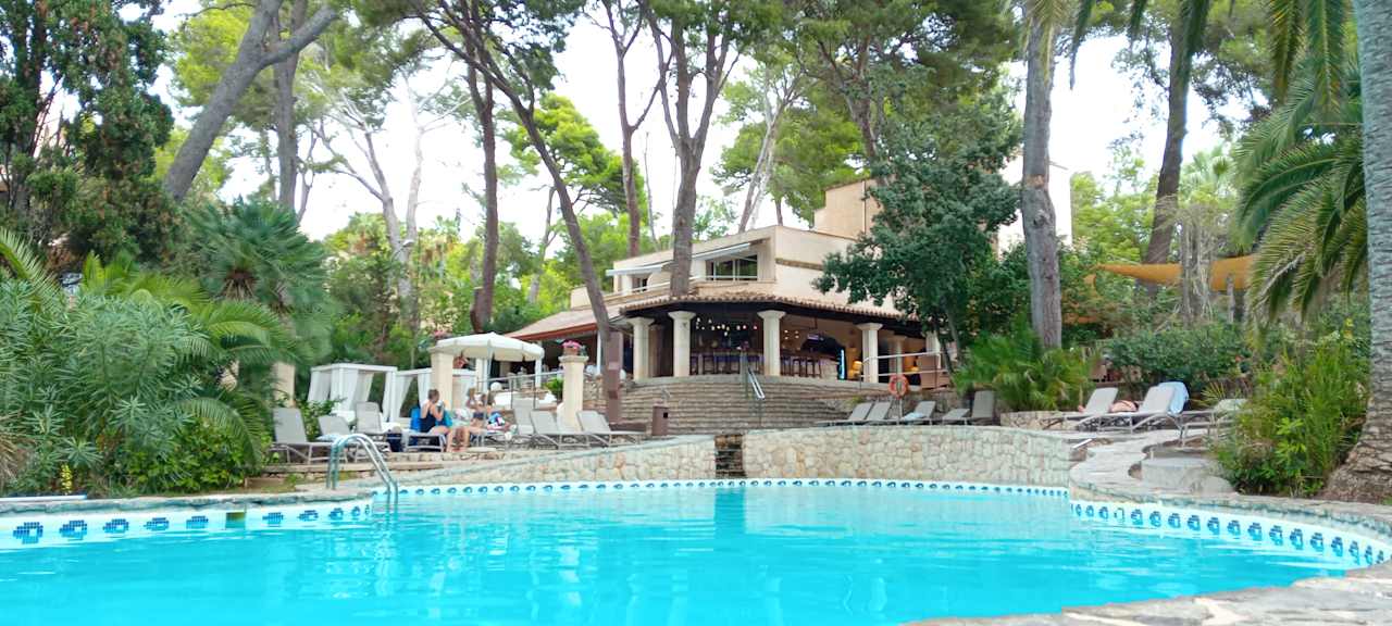 Pool Lago Garden