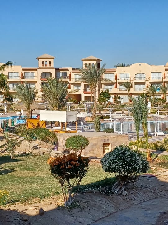 Ausblick Pensée Royal Garden Beach Resort