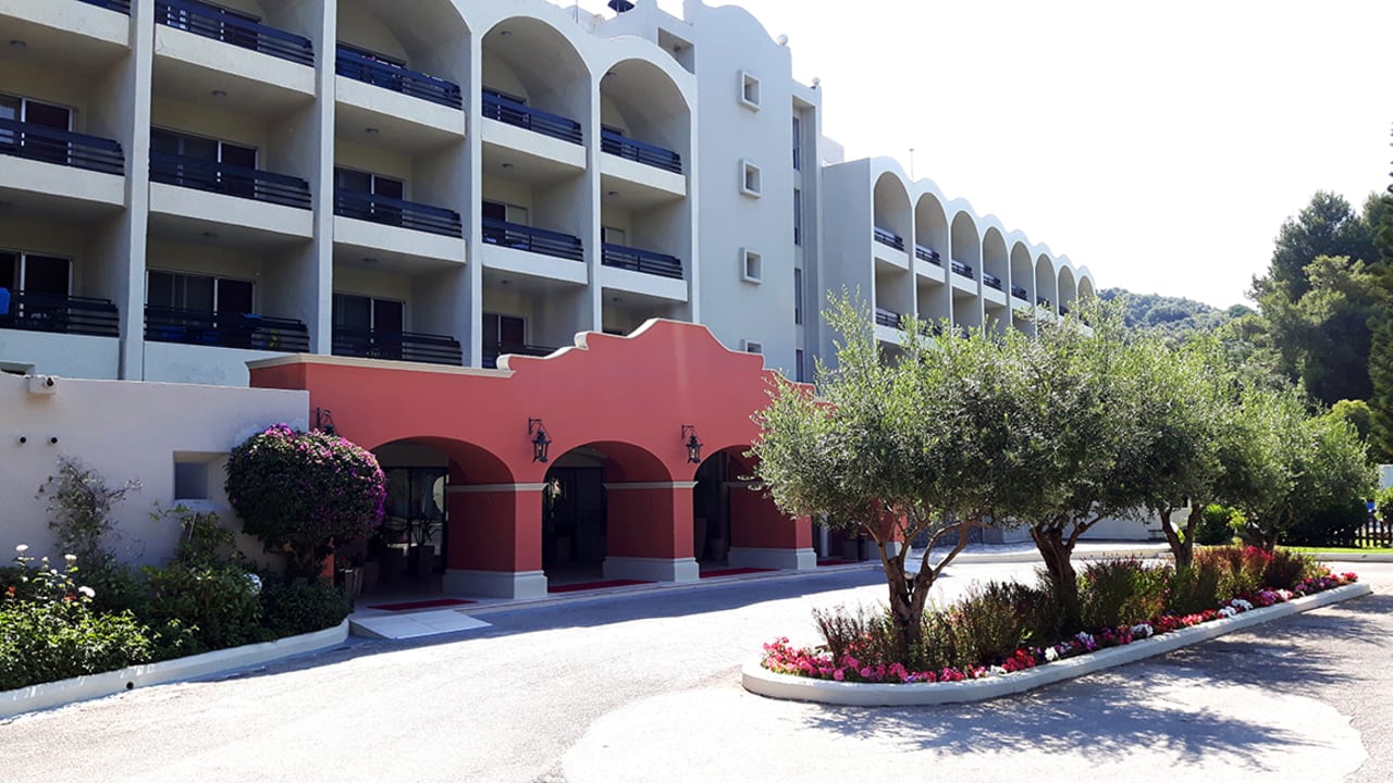 Außenansicht Grecotel LUXME Daphnila Bay