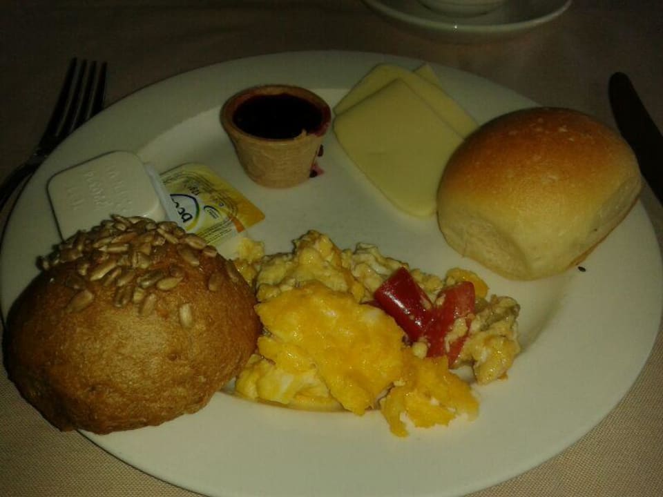 Frühstück mit super leckeren Brötchen Diamond Excellence Resort & Spa