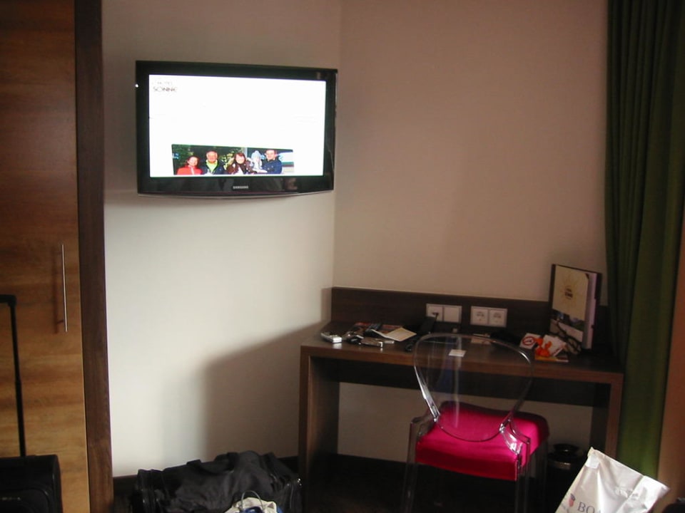 Flatbildschirm  Hotel DIE SONNE