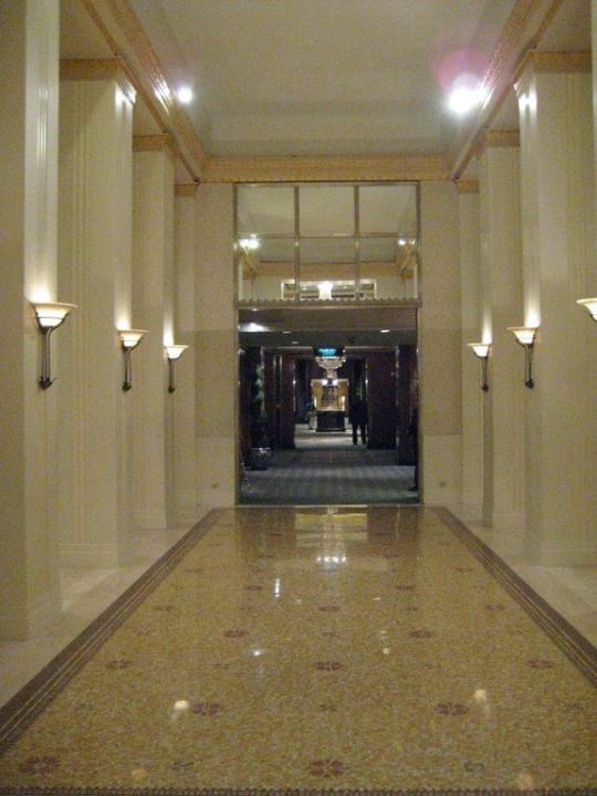 Blick auf den Eingangsbereich The Waldorf Astoria New York