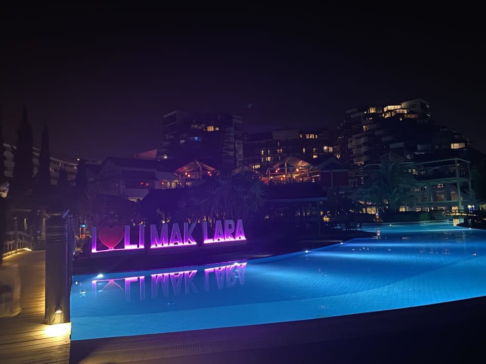 Pool Limak Lara Deluxe Hotel & Resort