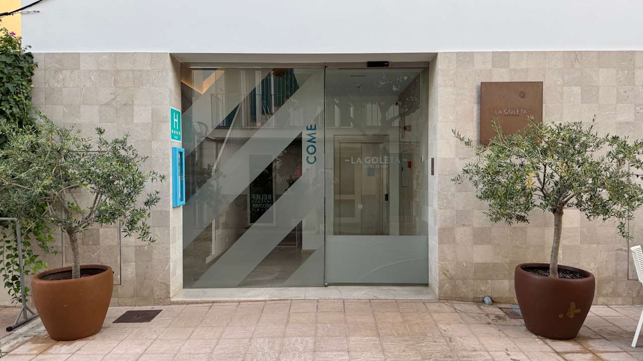 Außenansicht La Goleta Hotel de Mar - Adults only