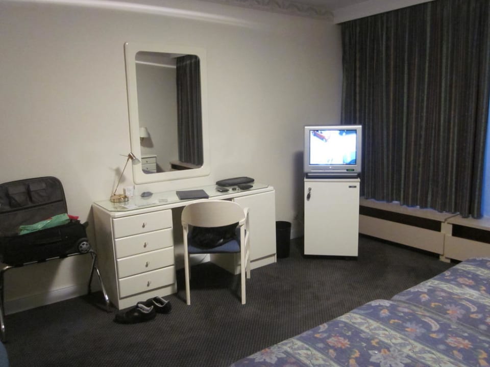 Schreibtisch First Euroflat Hotel