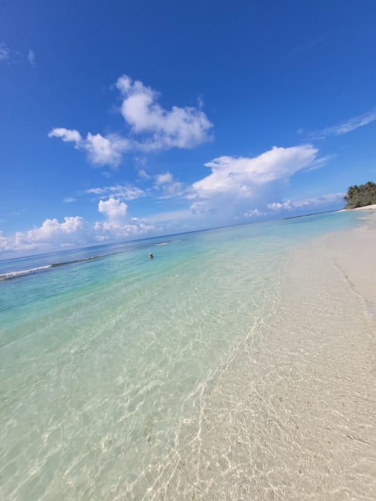 Strand Kuredu Island Resort & Spa