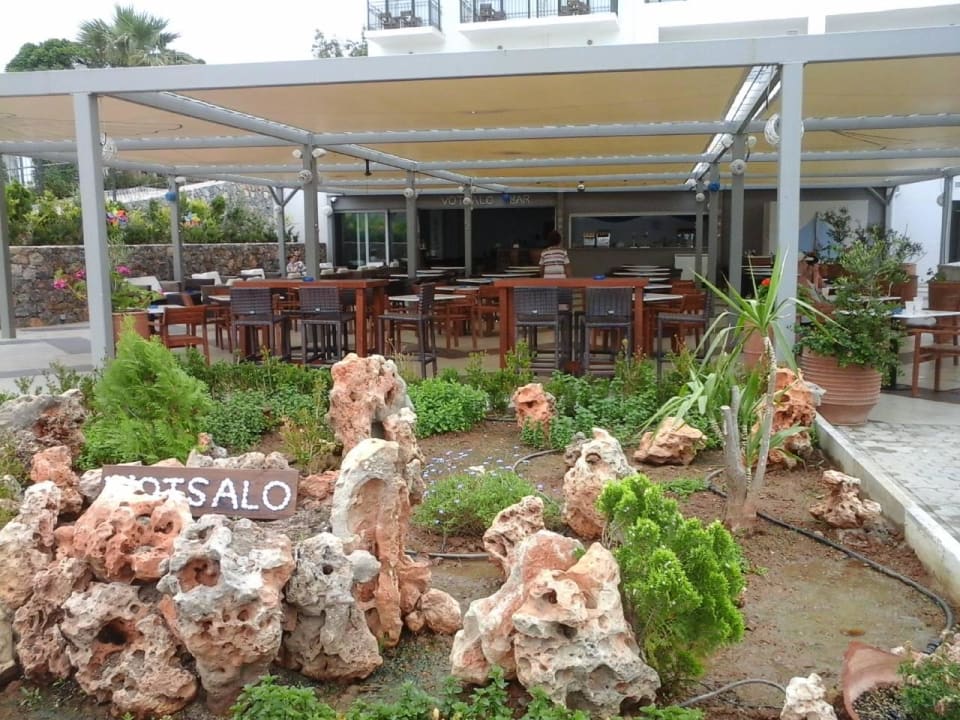 Blick auf die untere Bar Arminda Hotel and SPA