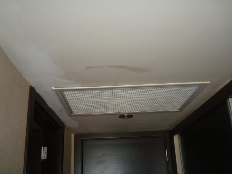 Flecken an der Decke MC Arancia Resort