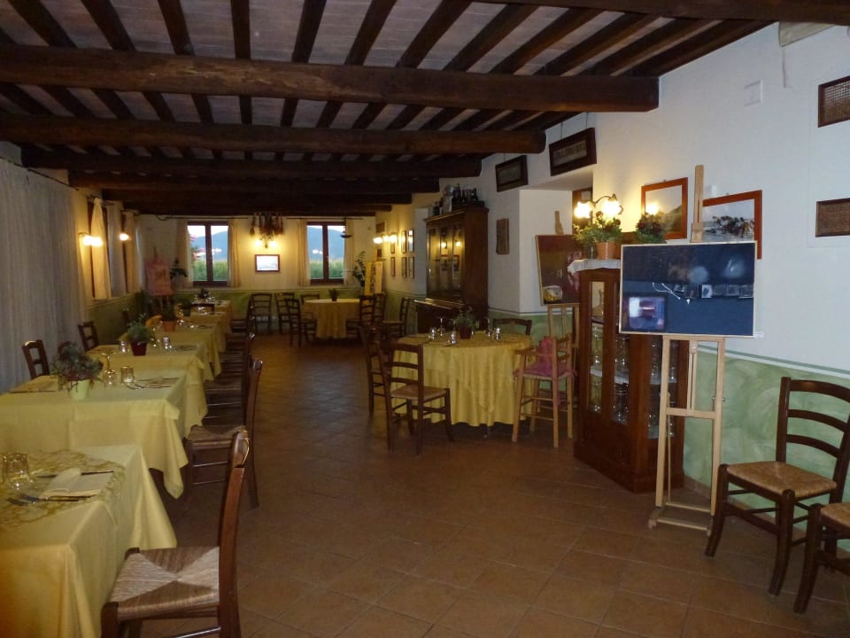 Speisesaal im Haupthaus Agriturismo Giuncola E Granaiolo