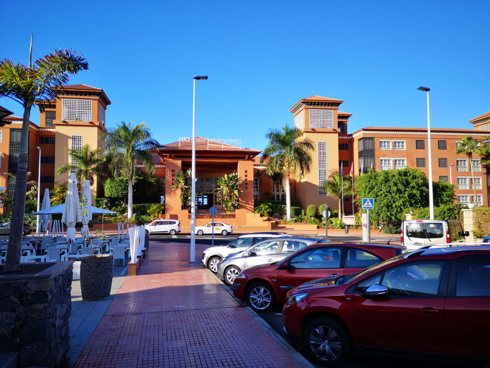 Außenansicht H10 Costa Adeje Palace